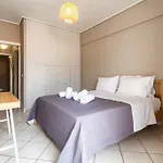 Old - Minimal Urban Retreat شقة
