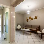 Old - Minimal Urban Retreat * كالاماتا