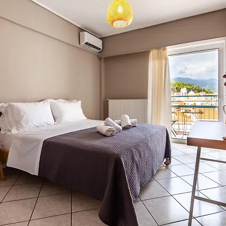 Old - Minimal Urban Retreat *