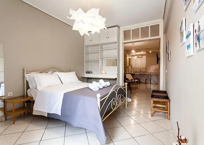 Lejlighed Old - Minimal Urban Retreat Kalamata