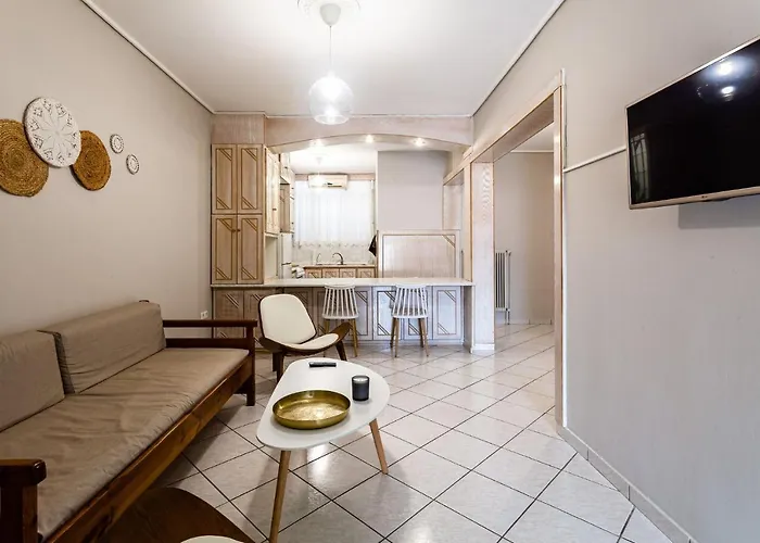 Old - Minimal Urban Retreat *