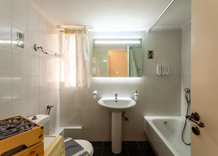 Lejlighed Old - Minimal Urban Retreat Kalamata