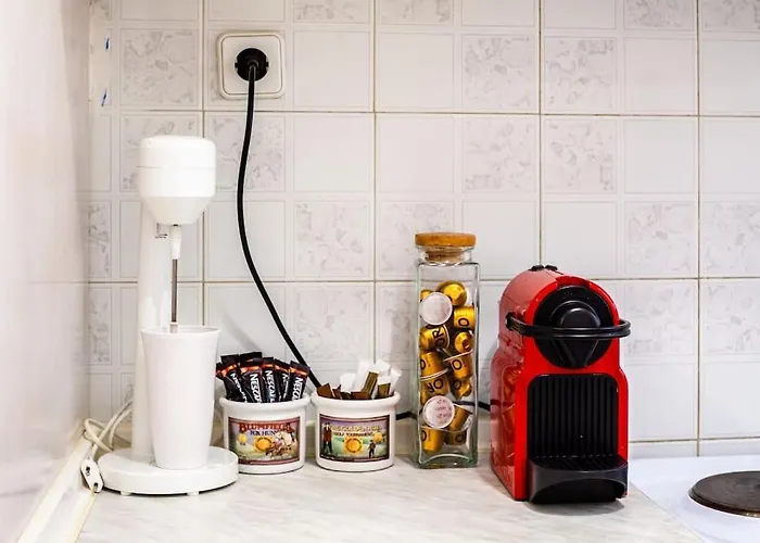 公寓 Old - Minimal Urban Retreat 卡拉马塔